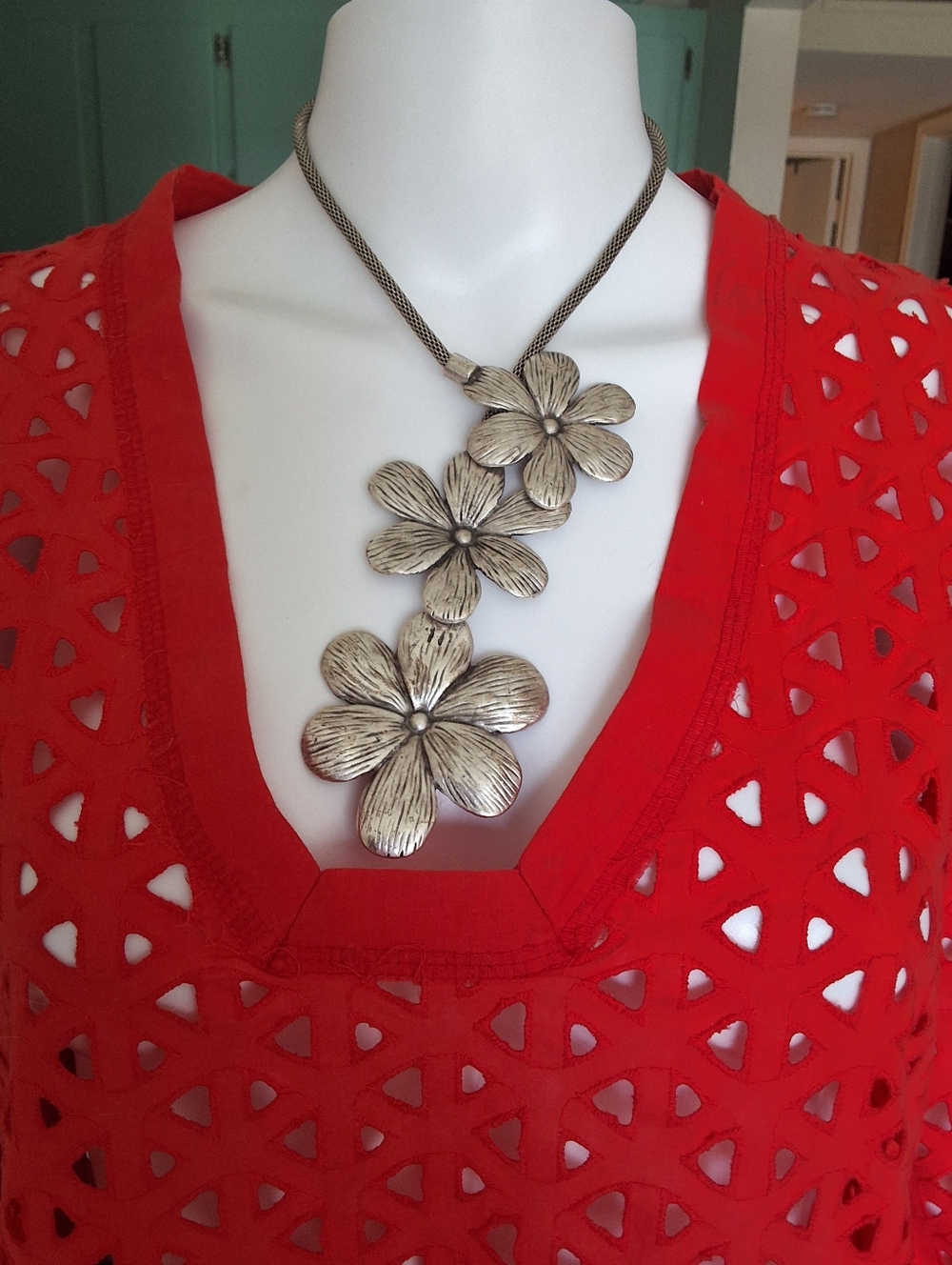 Stunning Statement Flower Necklace and Matching Bracelet Silver NWOT